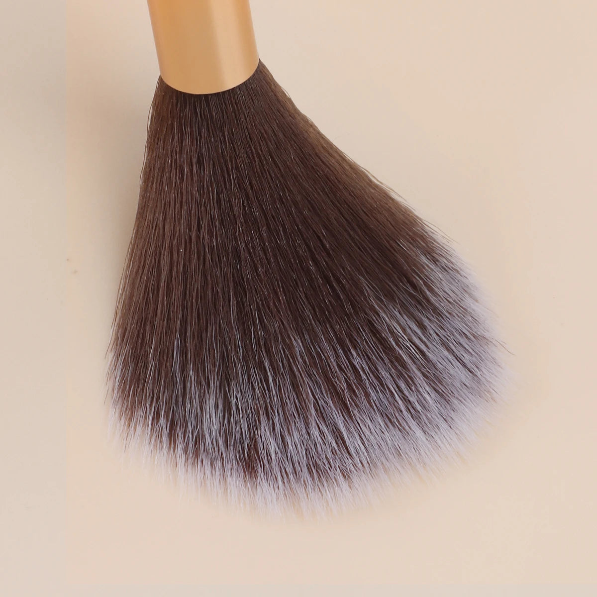 Soft Blush & Highlight Makeup Brush - product image 6
