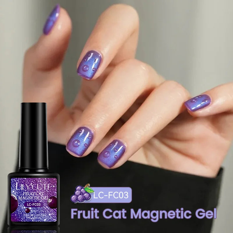 Ojă semipermanentă LILYCUTE Gold Coffee Cat-Eye, 7 ml