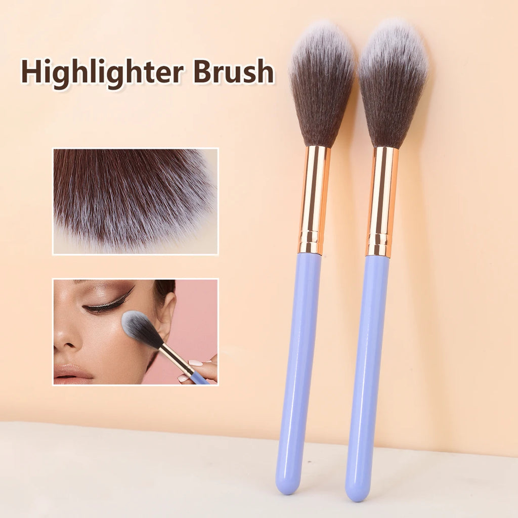 Soft Blush & Highlight Makeup Brush - product image 4