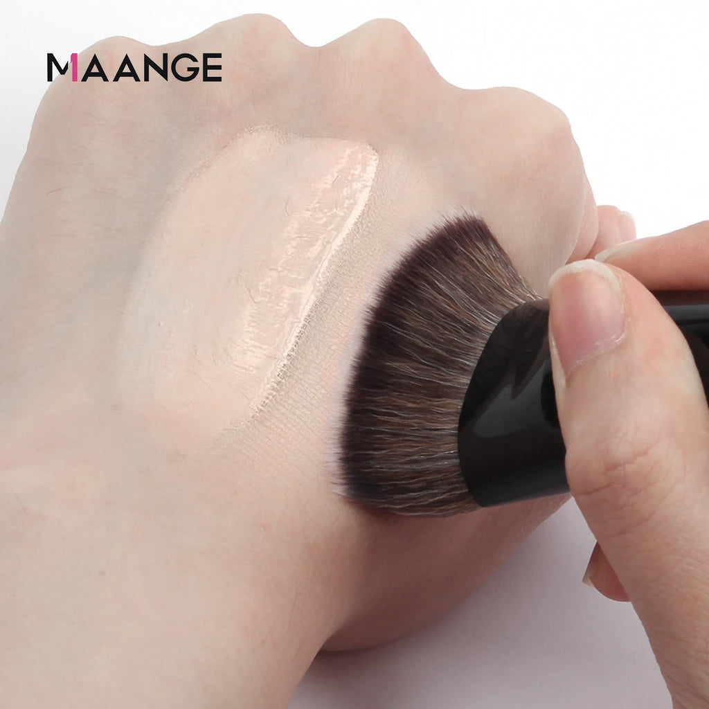 MAANGE Flat Foundation Brush - product image 5